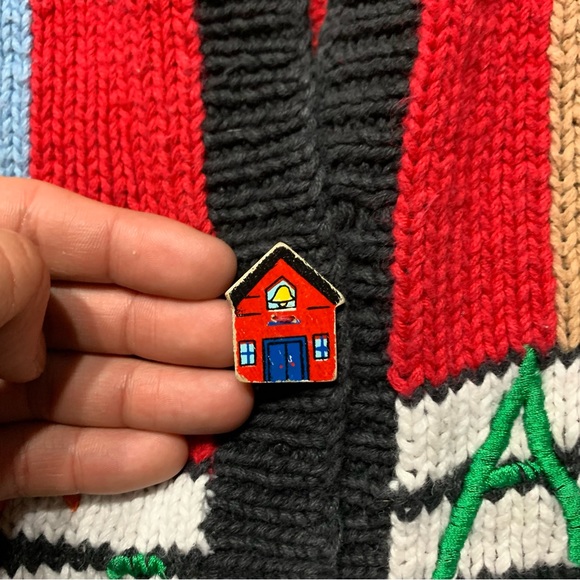 Vintage Handknitted Cardigan - Picture 8 of 12